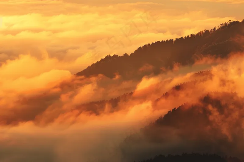 清晨日出朝霞云层摄影图(4032x2688)