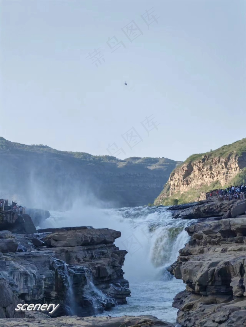 瀑布风景照片