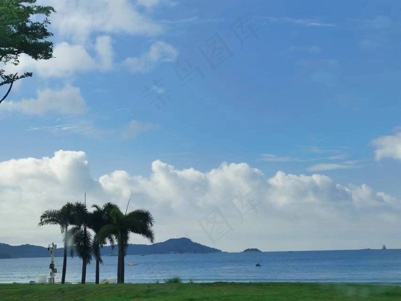 大海，蓝天