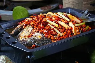 麻辣烤鱼美食