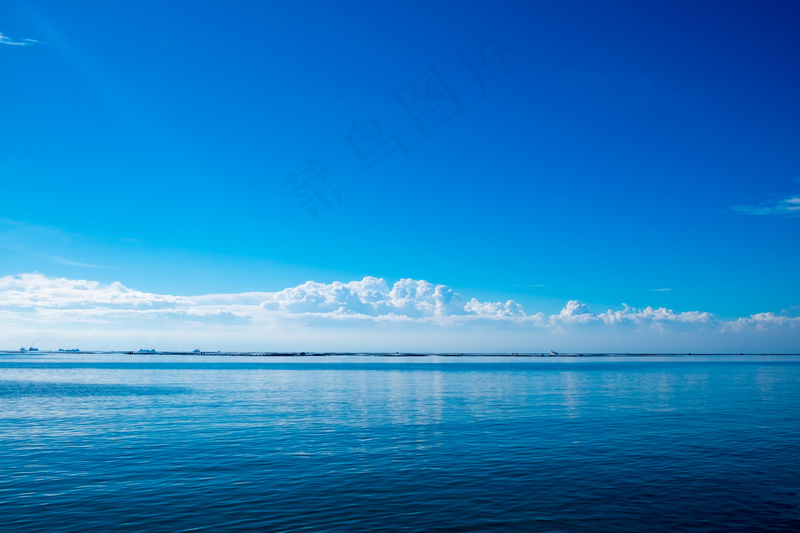 大海沙滩图片