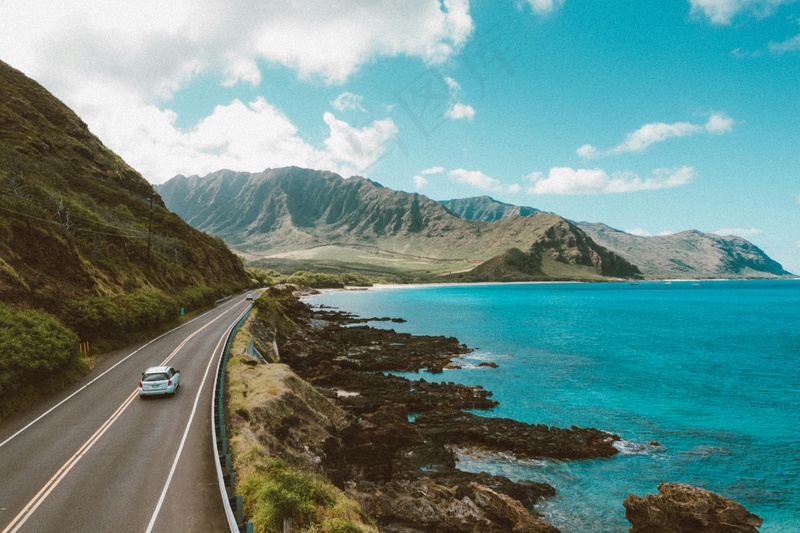 海岸线上的公路旅行之旅