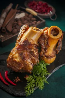 酱汁卤味骨头美食