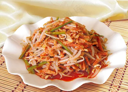 豆芽拌面筋12元