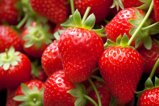 新鲜草莓水果摄影图