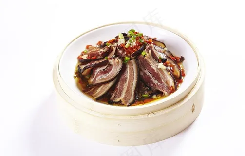 妈妈蒸腊肉图片 妈妈蒸腊肉图片