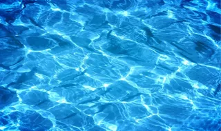 蓝色水波纹背景图片