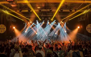 音乐会演唱会现场气氛图片