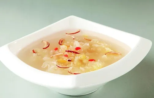 菠萝甜汤图片 菠萝甜汤图片
