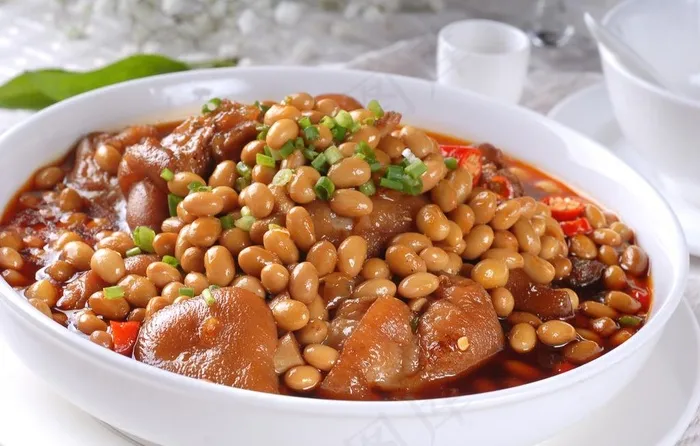 黄豆焖猪手图片