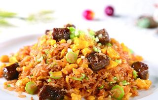肉眼炒饭图片