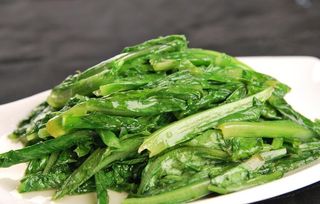 清炒油麦菜图片