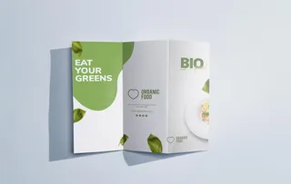 绿色美食三折页样机图片