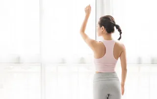 瑜伽健身柔美女性人物背景素材图片