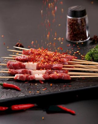新鲜烤肉串图片