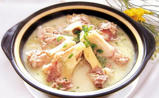 萝卜棒骨汤图片