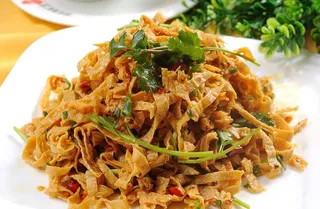 油淋豆腐皮图片