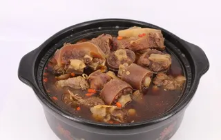 滋补牛尾汤图片