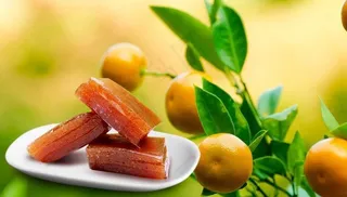 盘子里的果糕图片