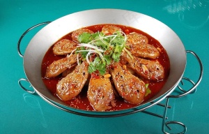 干锅辣鸭头图片
