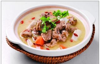 乡村煲土鸭图片