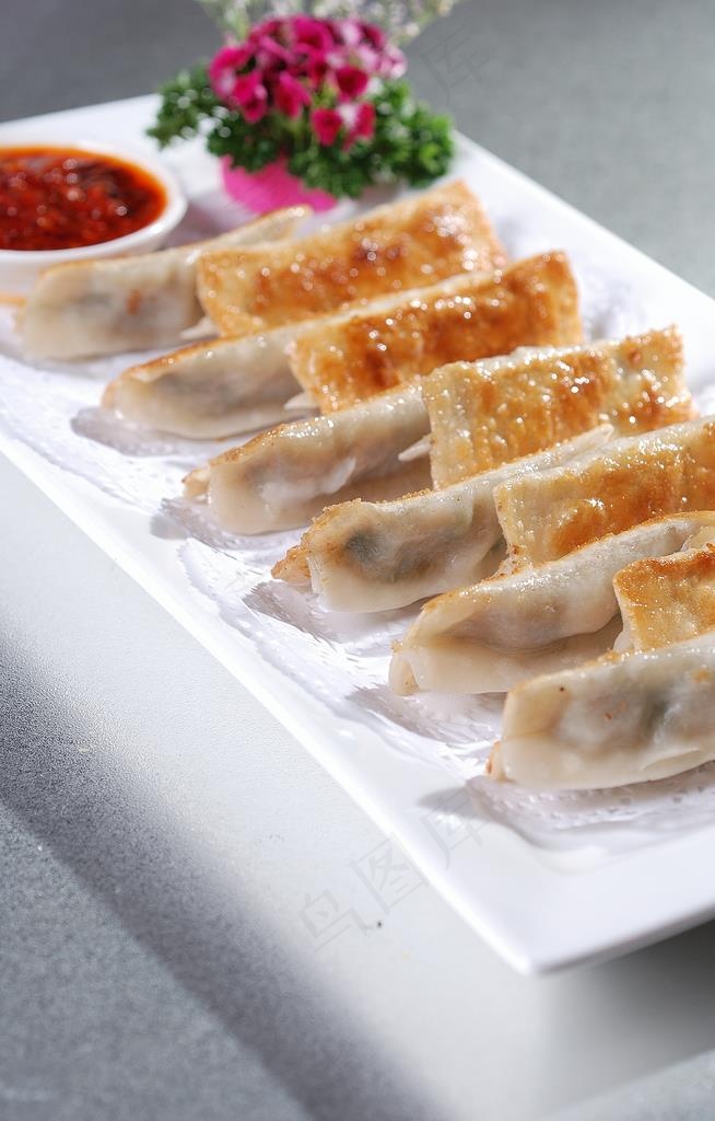 锅贴煎饺图片