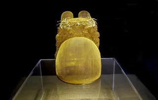 明十三陵皇冠图片