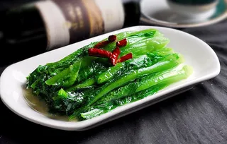 炝炒油麦菜图片