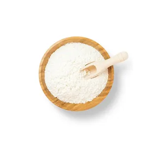 木盆上的白色面粉图片