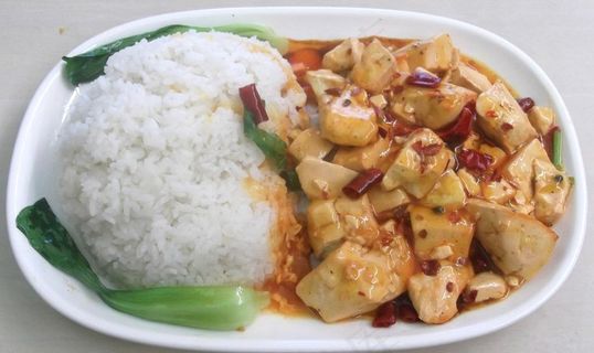 麻辣豆腐盖饭图片