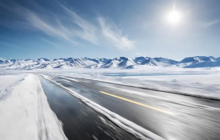 雪山道路图片