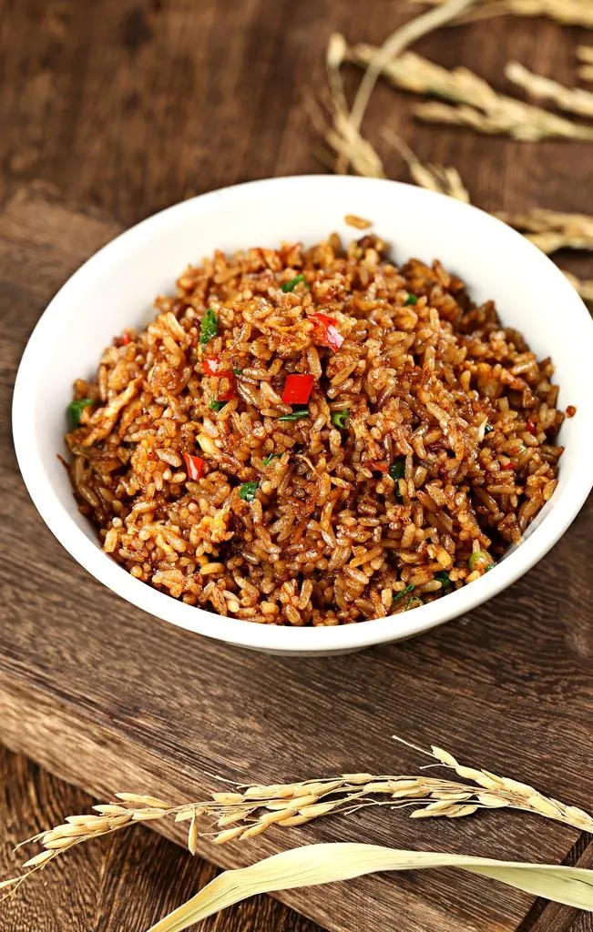 酱油炒饭图片