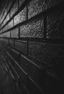 黑色墙背景图片