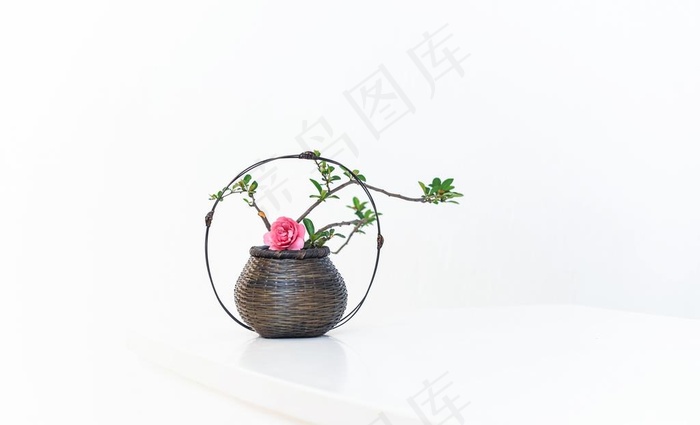 复古插花摆件图片