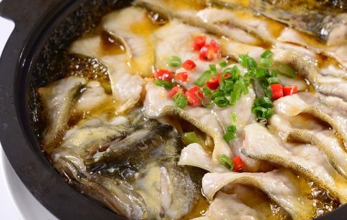 石锅水煮鱼图片