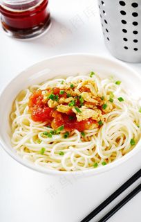 番茄鸡蛋拌面图片