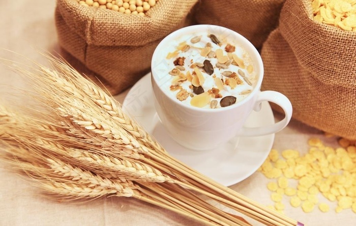 牛奶燕麦图片