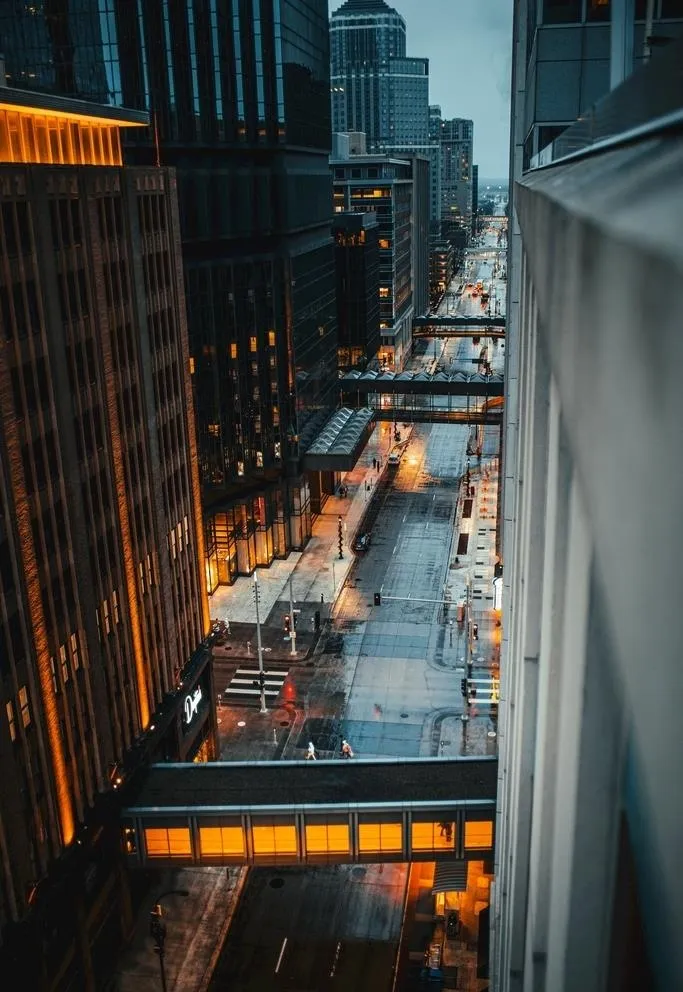 城市建筑夜景图片
