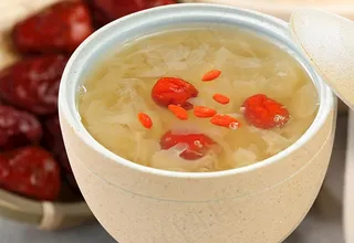 红枣银耳羹图片