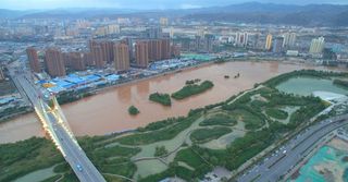 兰州湿地公园全景图片