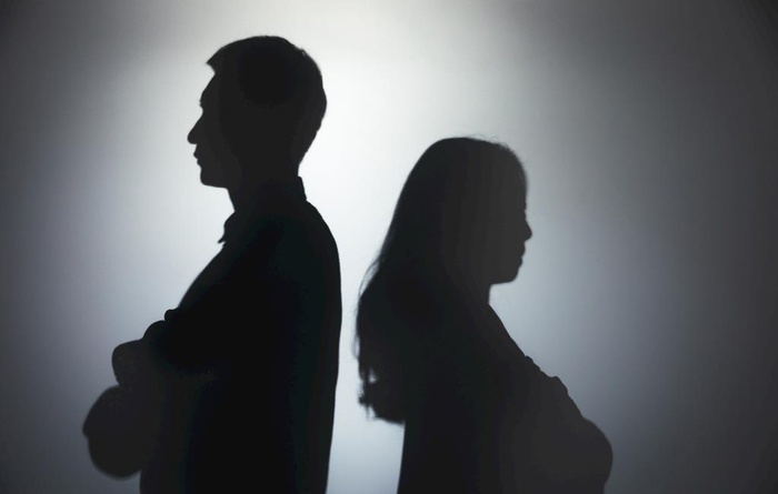 夫妻冷战剪映海报图片