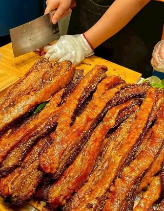 脆皮五花肉图片