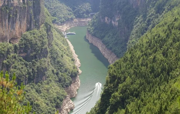 小三峡风景特写图片