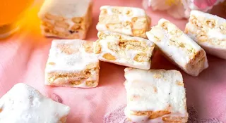 雪花酥糕点图片