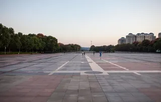 岳阳南湖广场图片