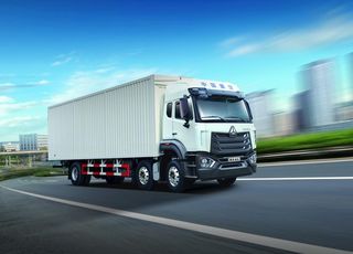 豪沃NX厢式载货车展板画面图片