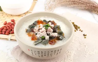 皮蛋瘦肉粥图片