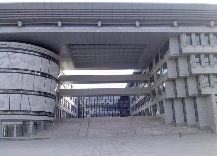 河南科技大学图书馆图片