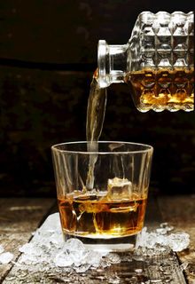 威士忌图片