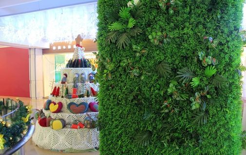 商场超市柱子绿色装饰图片